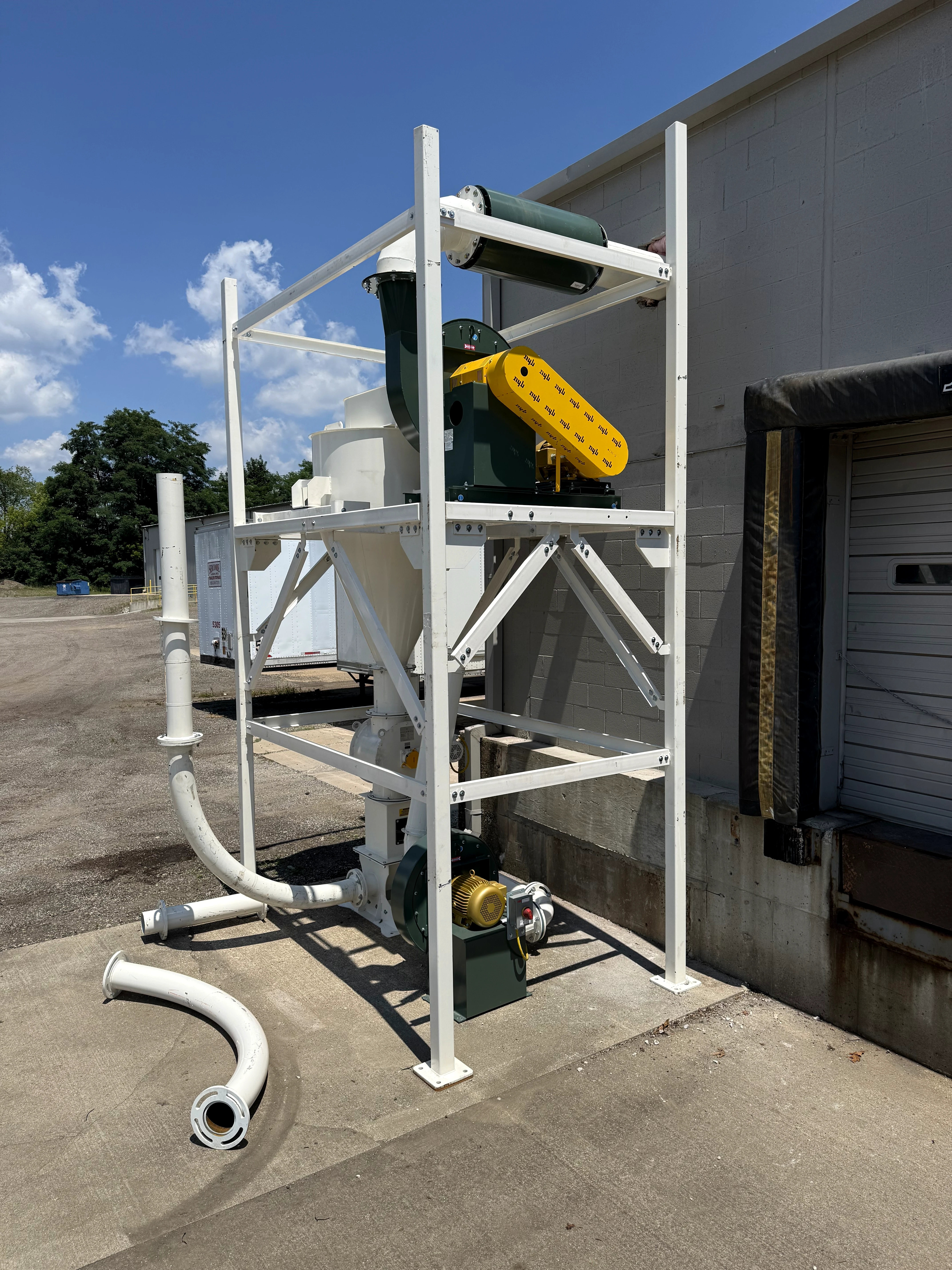 Outdoor Heavy Mechanical Cyclone Skid Installation